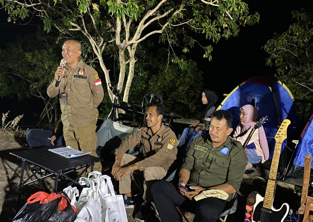 Perwakilan KPU Kepulauan Selayar pada acara Camping Merdeka di Desa Bontomarannu, Kepulauan Selayar. (Foto: Istimewa)