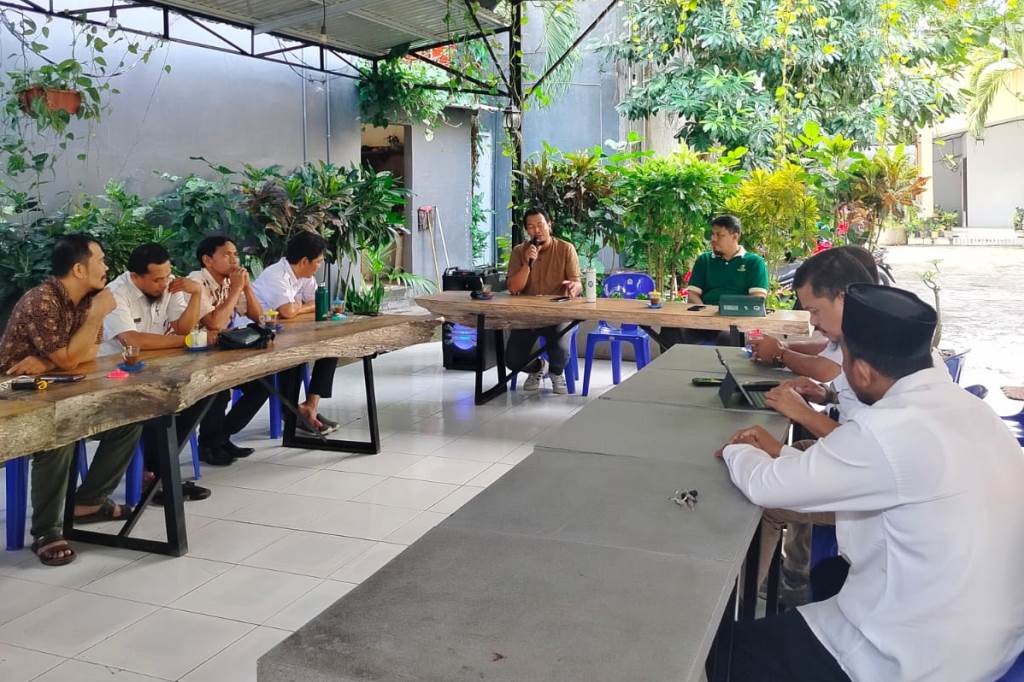 Acara dialog "Islam dan Kesadaran Ekologis" . Berlangsung di Benteng, Kepulauan Selayar. Diprakarsai Ikatan Dai Indonesia (IKADI) Kepulauan Selayar dan Selayar Bebas Sampah Plastik (SBSP). (Foto: Istimewa)