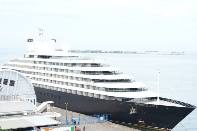 scenic eclipse