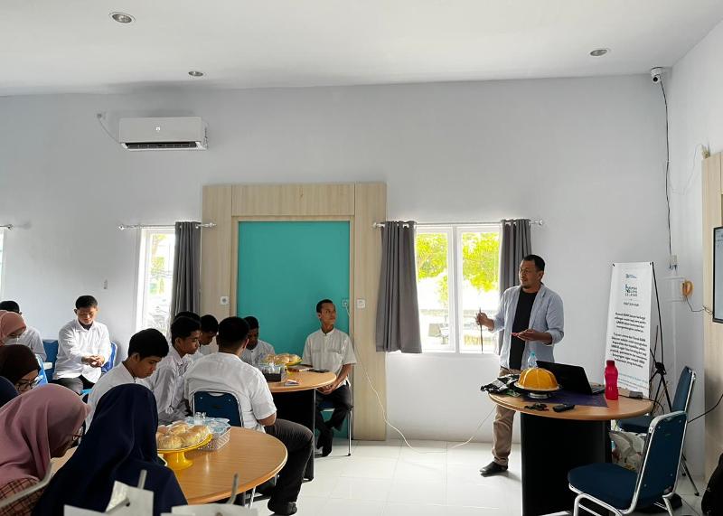 Pelatihan untuk milenial oleh Rumah BUMN Selayar, Jumat (23/1/2026). (Foto: Istimewa)