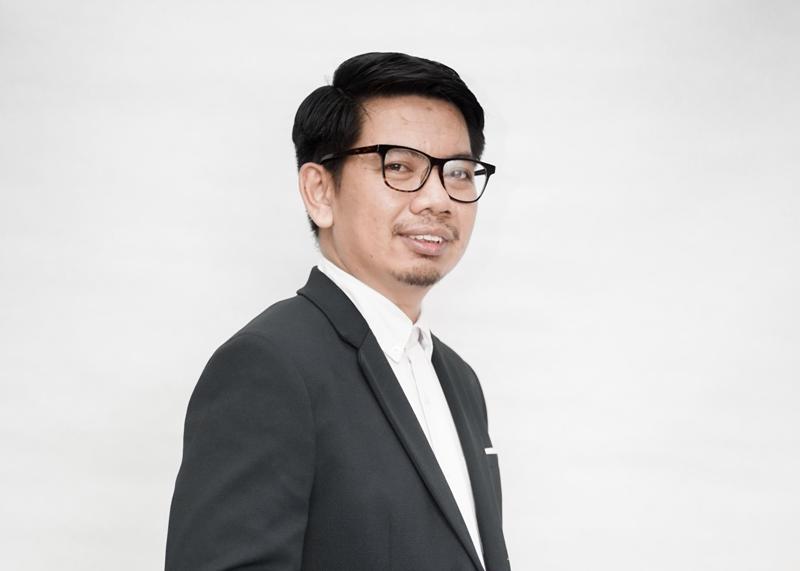 Direktur Perumda Air Minum Tirta Tanadoang, Darmawang, S.Pd., M.M. (Foto: Dok. Pribadi)